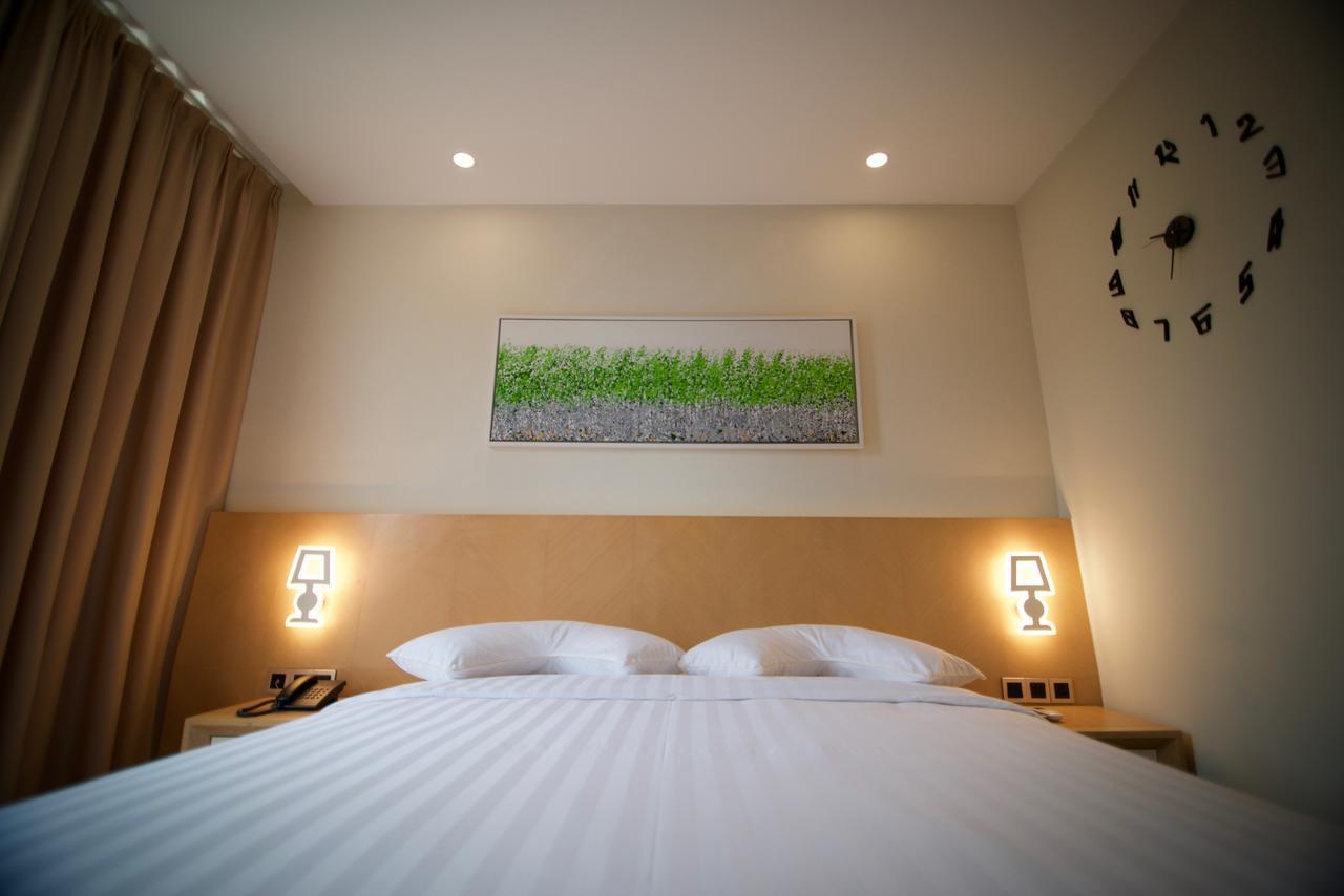Hotel Verse Luxe Wahid Hasyim 3*