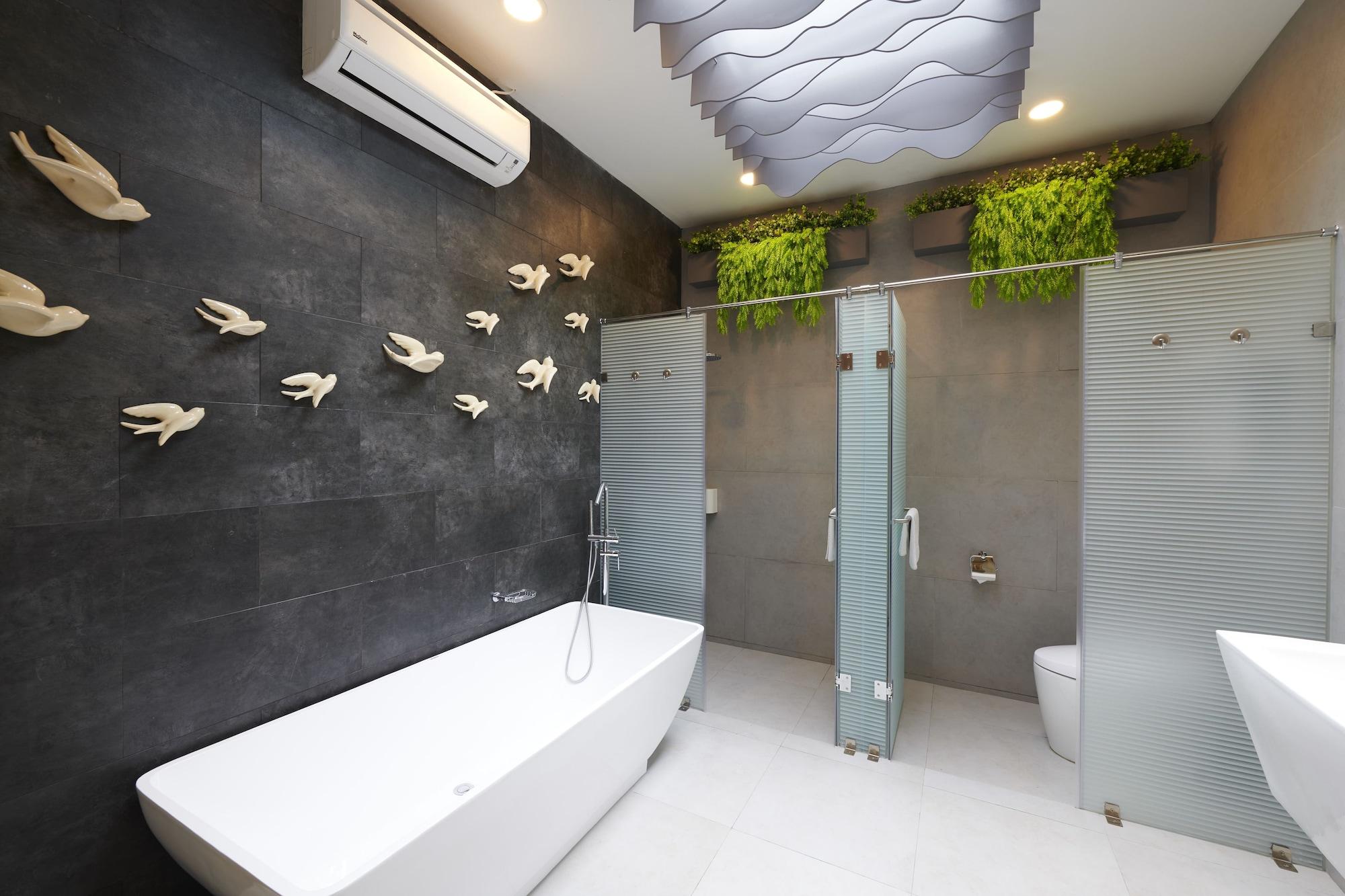 Hotel Verse Luxe Wahid Hasyim