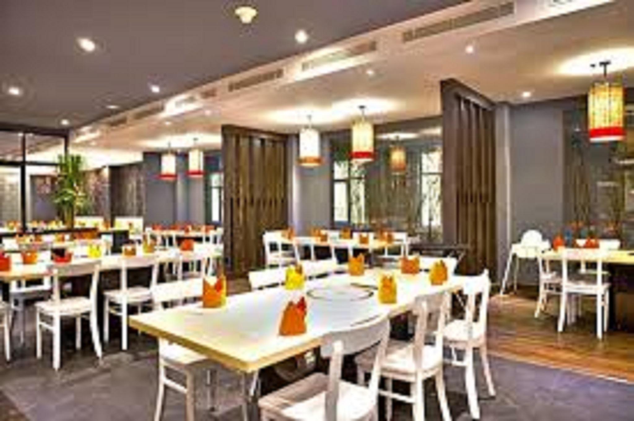 Verse Luxe Wahid Hasyim Jakarta